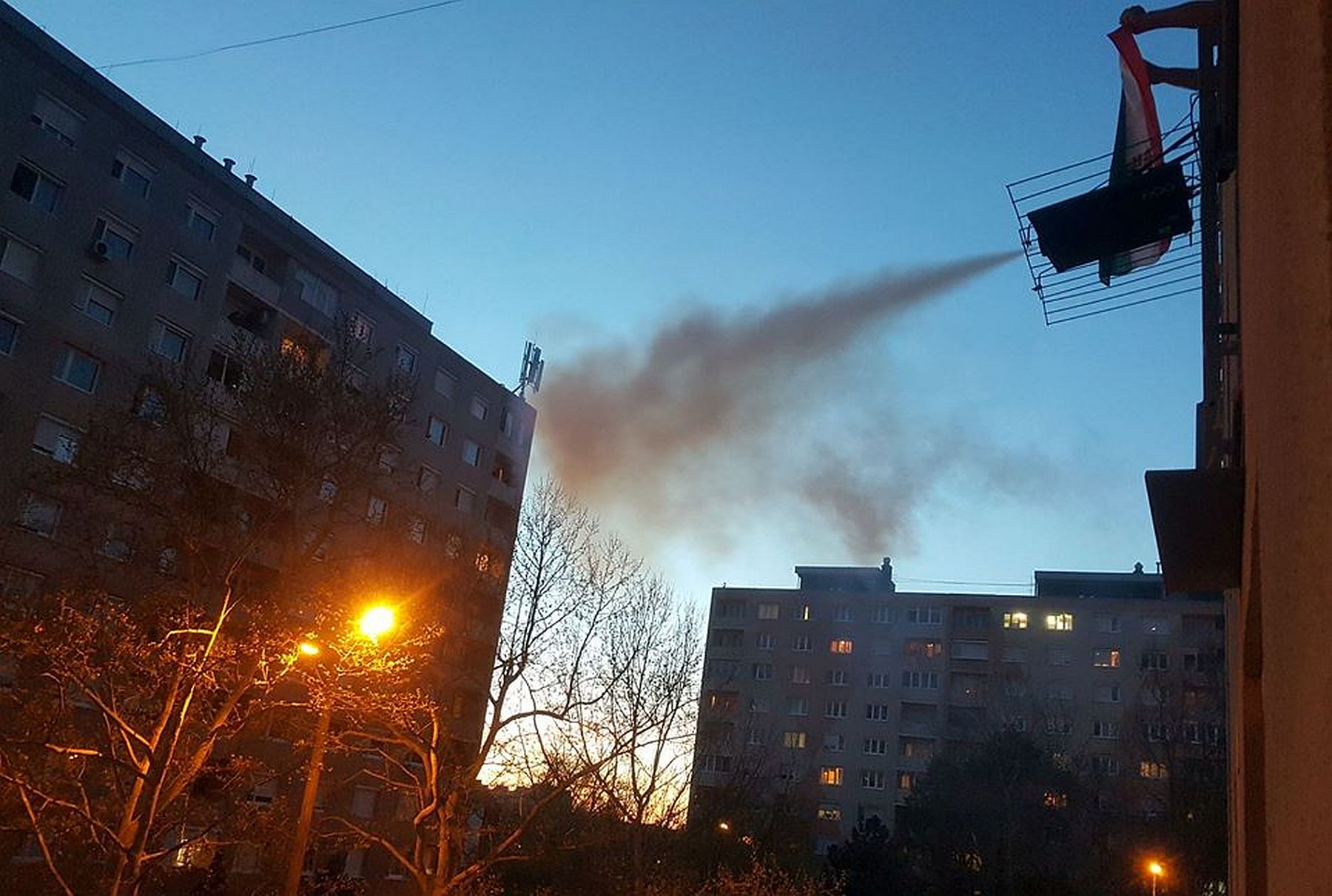 Estéről-estére megköszönik a fehérváriak az egészségügyi dolgozók szolgálatát